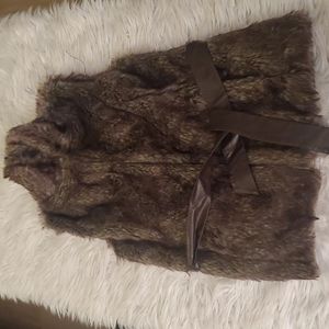 Sans Souci Faux Fur Vest w/ Faux Leather Belt – Size Medium